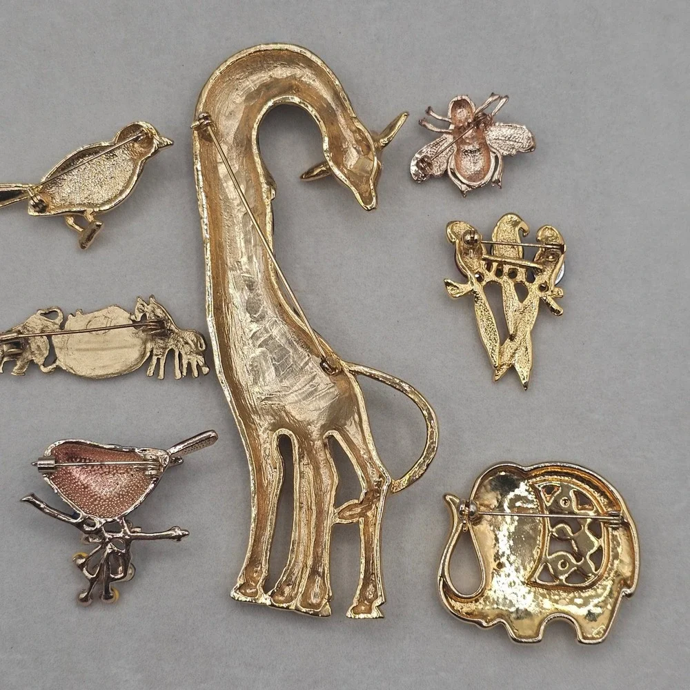Rhinestone Enamel Animal Brooch Lot Giraffe Elephant Bee Bird 7pc Vintage Modern
